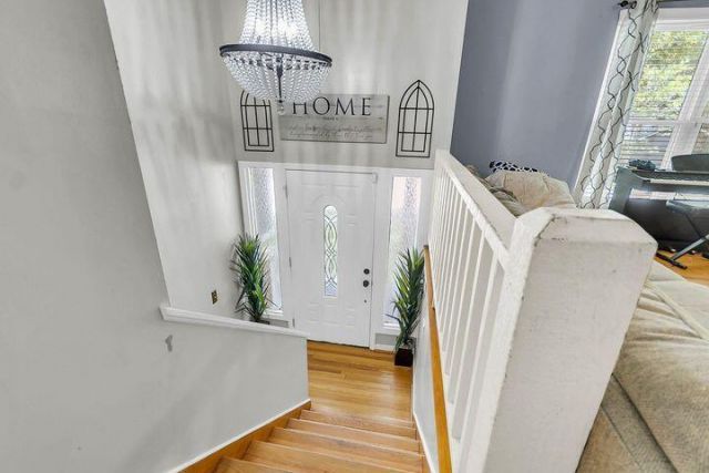 1784 Banbury Road Photo 7