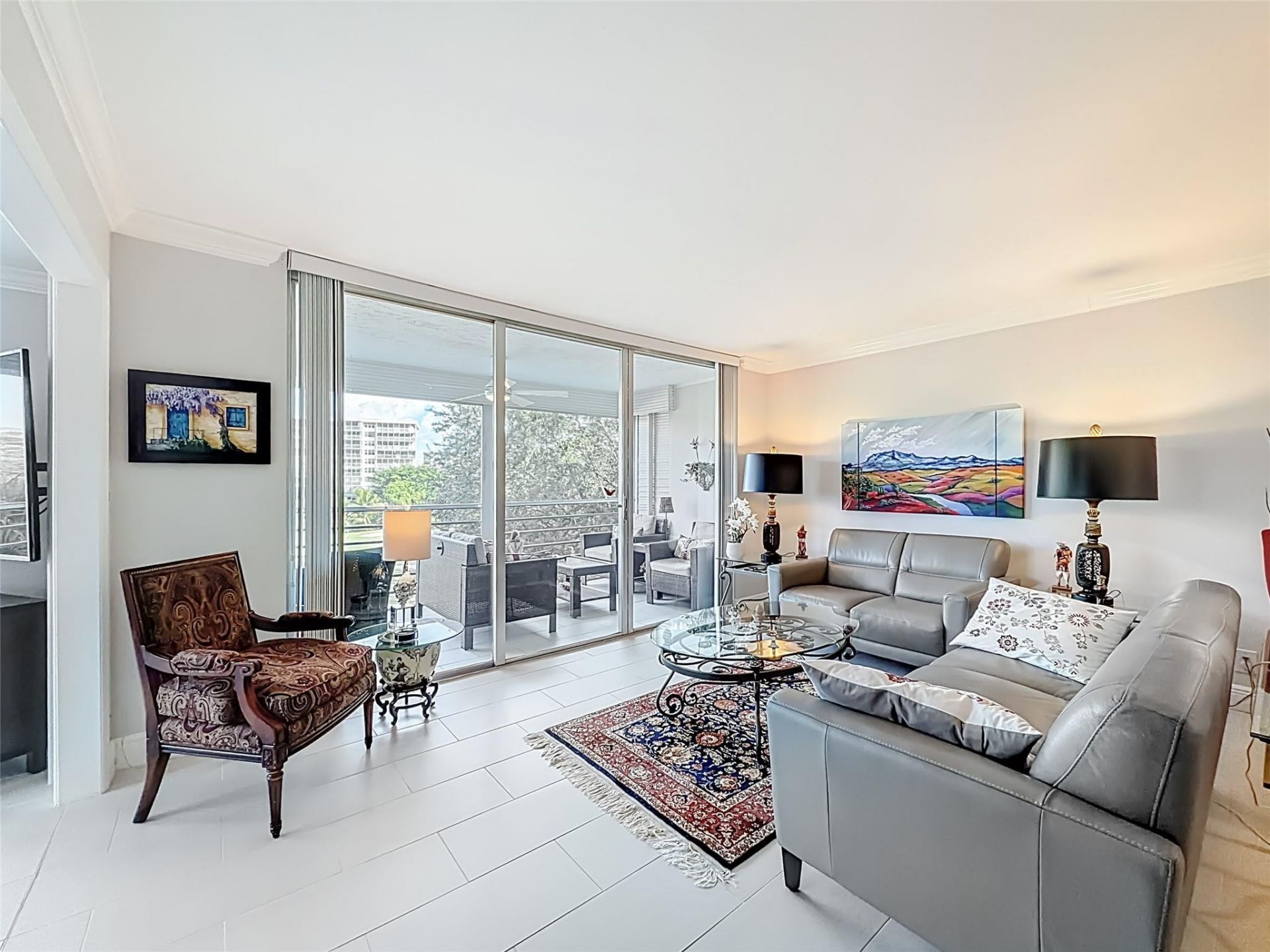 545 Oaks Lane, Unit 410, Pompano Beach, FL 33069 Photo