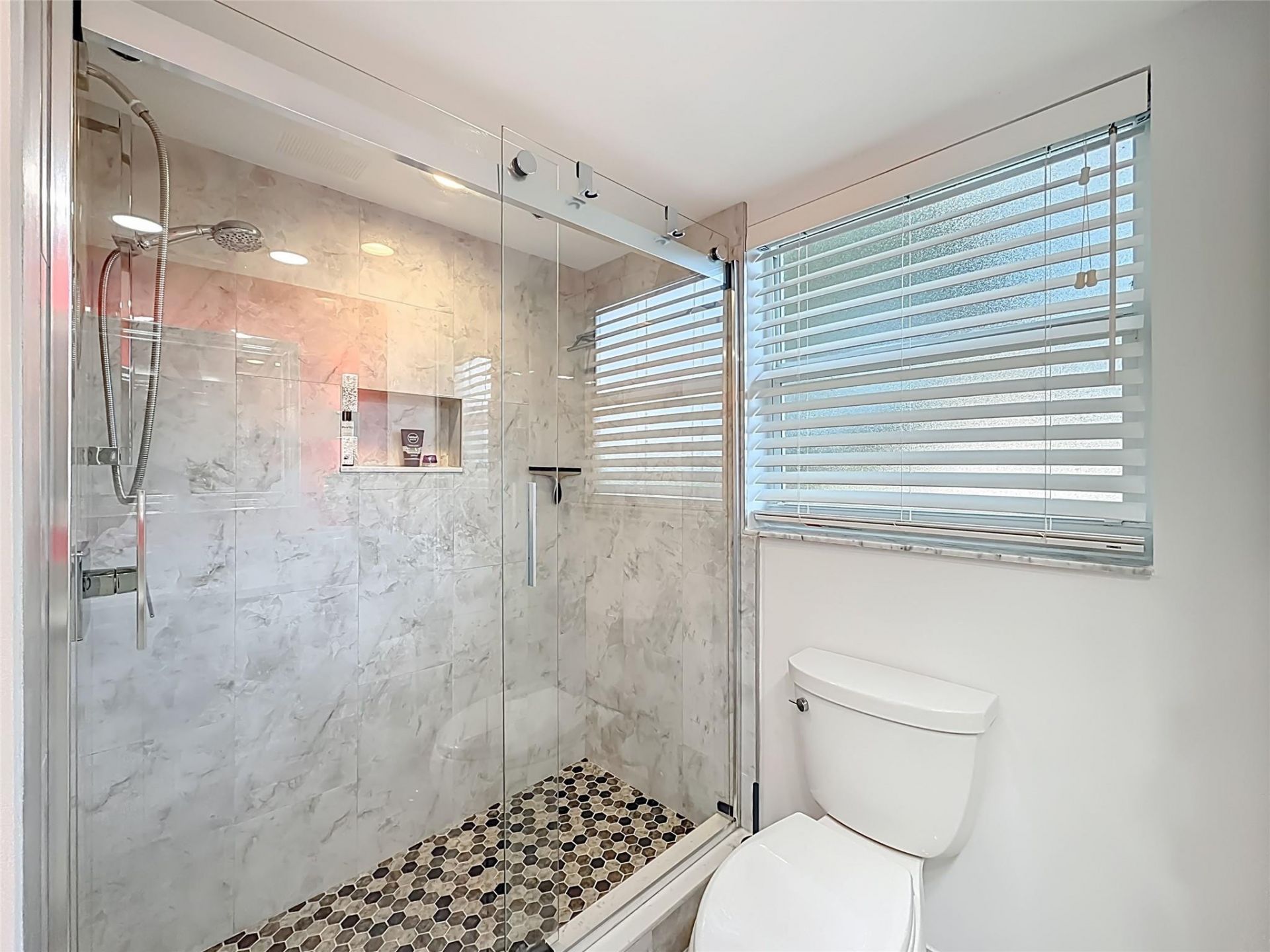 545 Oaks Lane, Unit 410, Pompano Beach, FL 33069 Photo