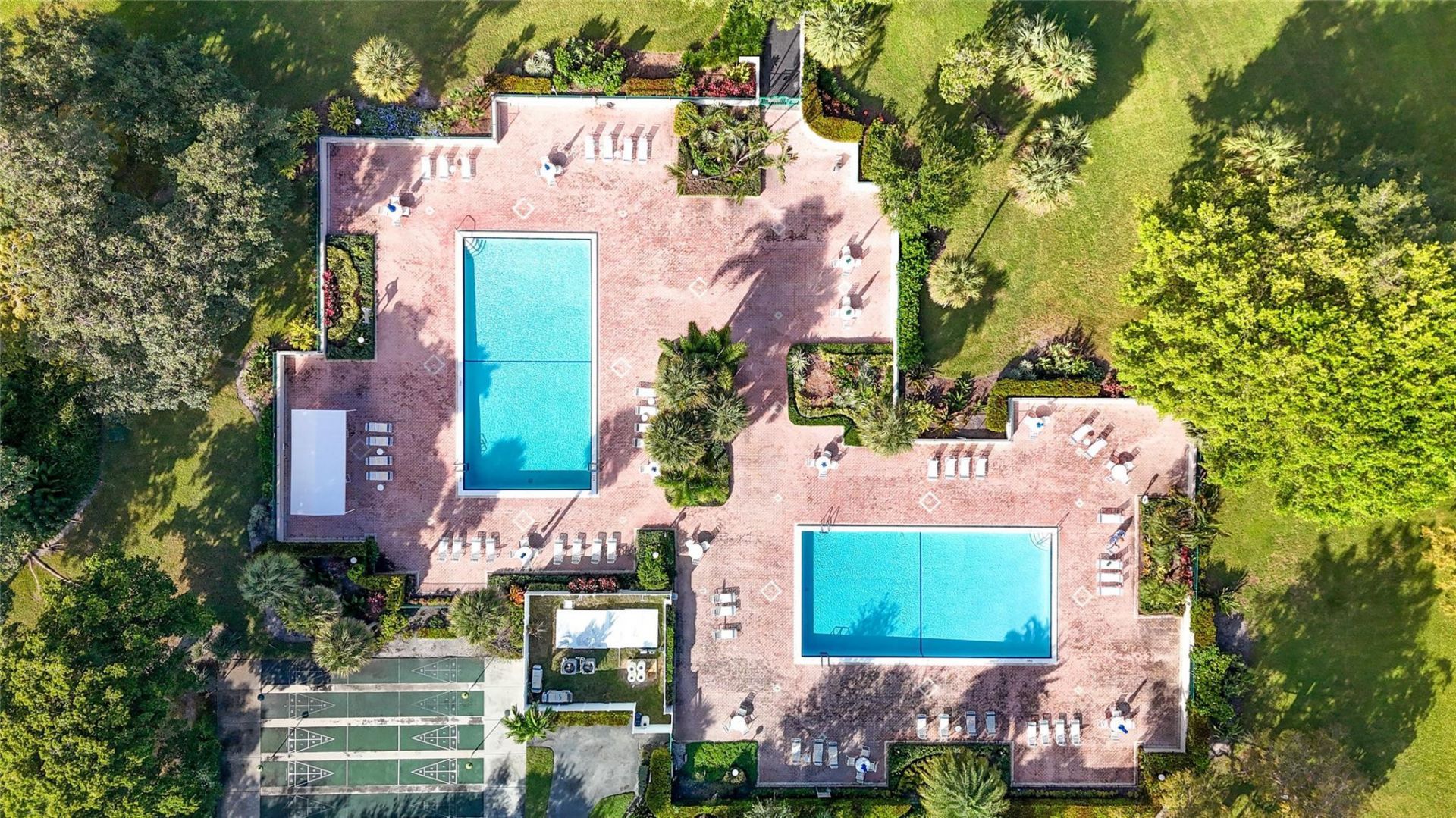 545 Oaks Lane, Unit 410, Pompano Beach, FL 33069 Photo