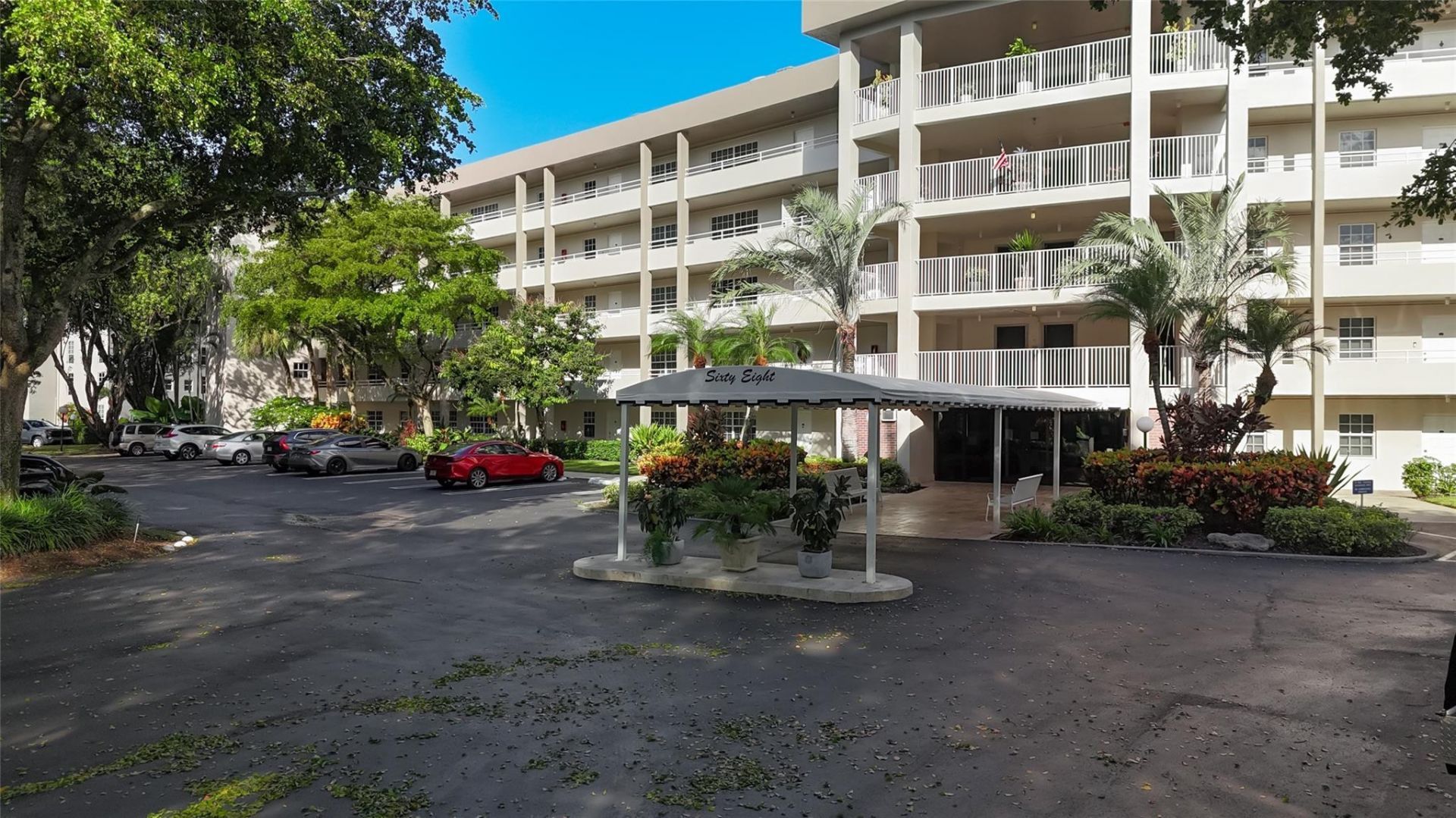 545 Oaks Lane, Unit 410, Pompano Beach, FL 33069 Photo