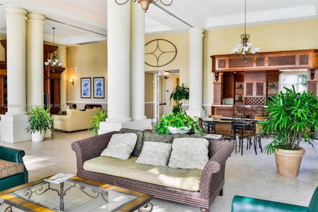 17100 N Bay Rd, Unit 1614, Sunny Isles Beach, FL 33160 Photo