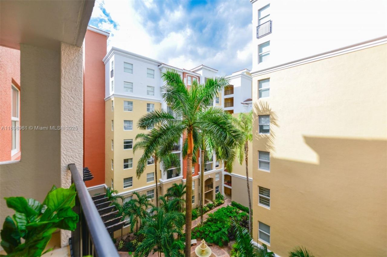 17100 N Bay Rd, Unit 1614, Sunny Isles Beach, FL 33160 Photo