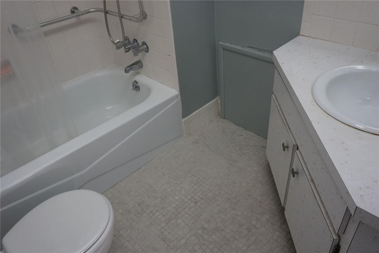 1000 49th Street N, Unit 311, Saint Petersburg, FL 33710 Photo