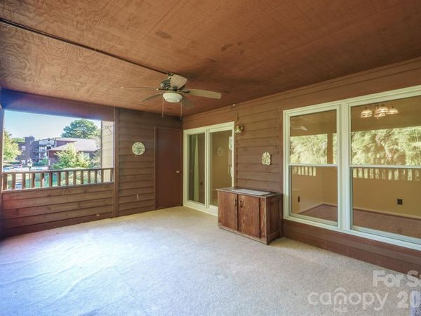 8015 Cedar Glen Drive, Charlotte, NC 28212