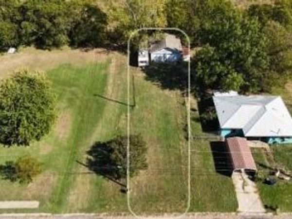 600 Depot Street, Whitesboro, TX 76273