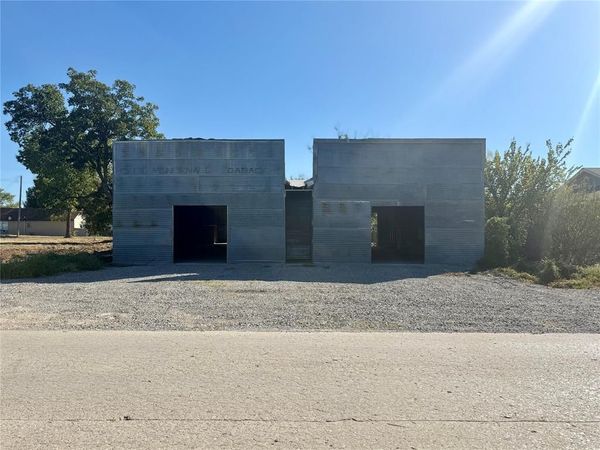 217 W Main Street, Ringling, OK 73456