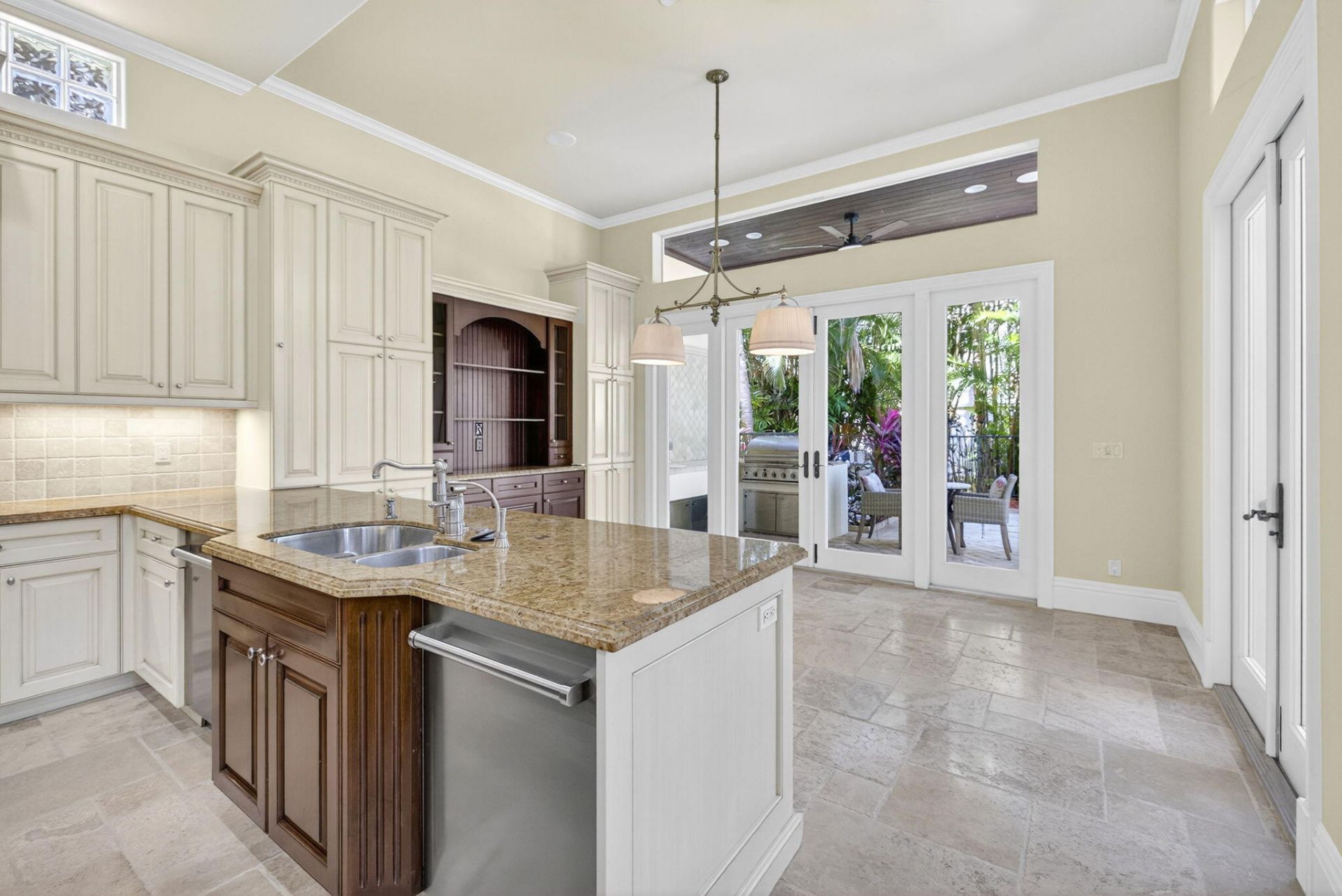 4002 S Ocean Boulevard, Highland Beach, FL 33487 Photo