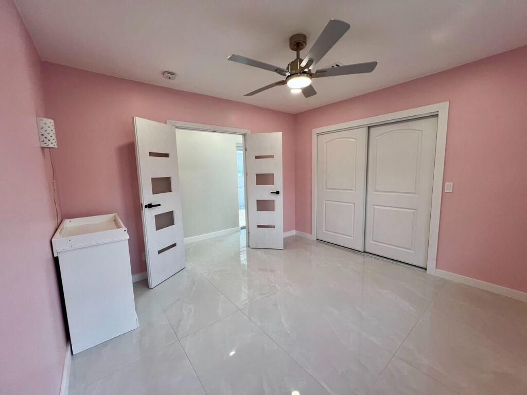 1042 Tyler Street, Hollywood, FL 33019 Photo