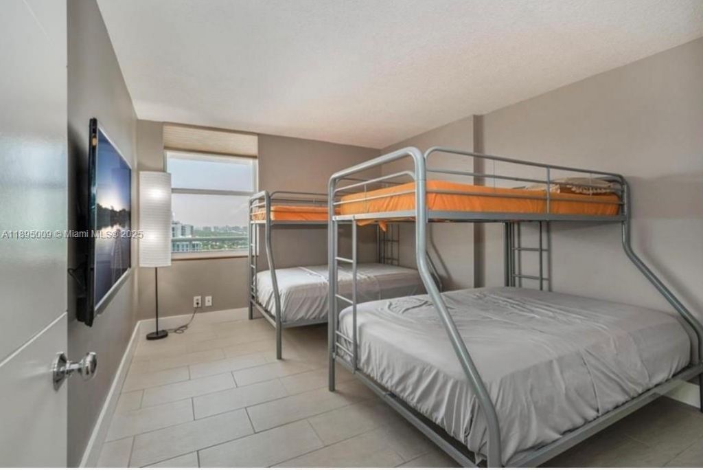 3015 N Ocean Blvd, Unit 19H, Fort Lauderdale, FL 33308 Photo