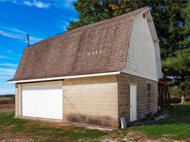 9915 Lancaster Newark Road NE, Baltimore, OH 43105 Photo 7