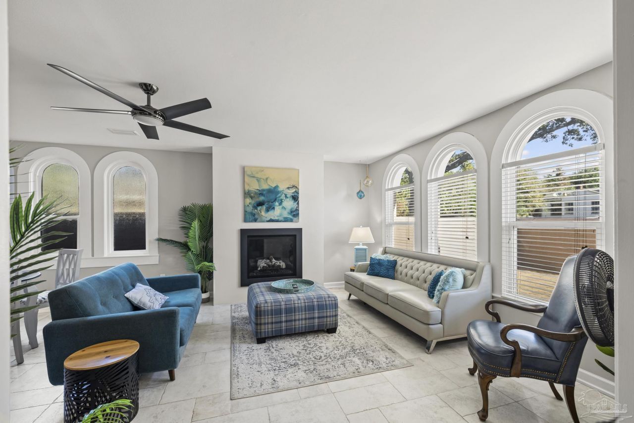 129 Country Club Rd Pensacola, FL 32507