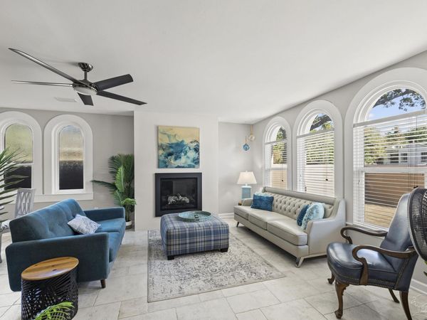 129 Country Club Rd, Pensacola, FL 32507