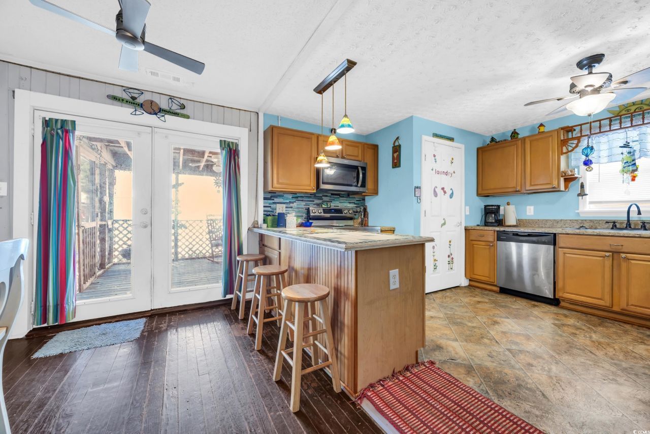 1616 Perrin Dr. Photo 12