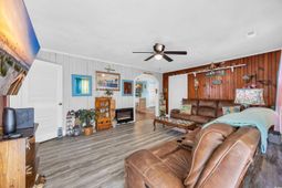 1616 Perrin Dr. photo 4