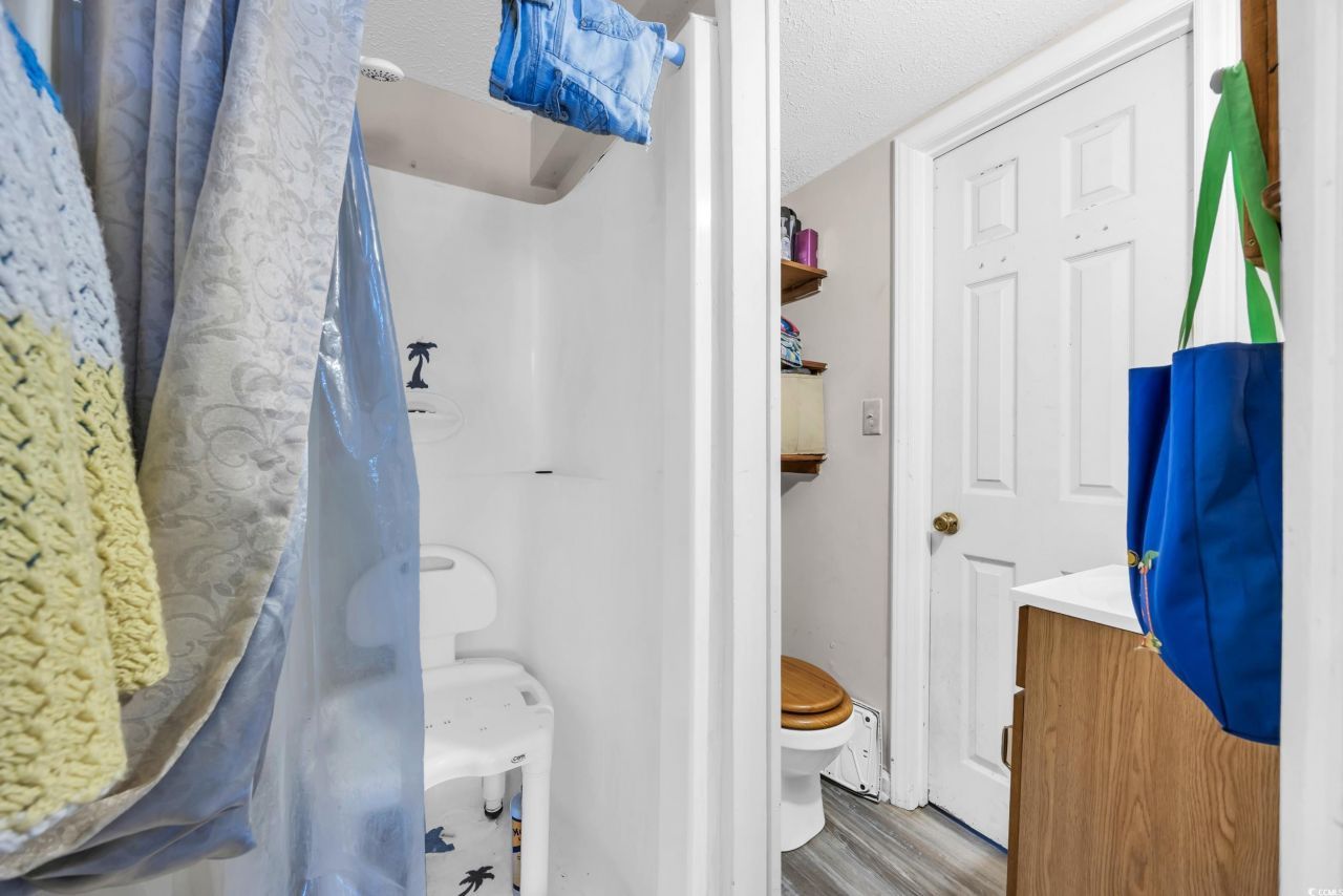 1616 Perrin Dr. Photo 30