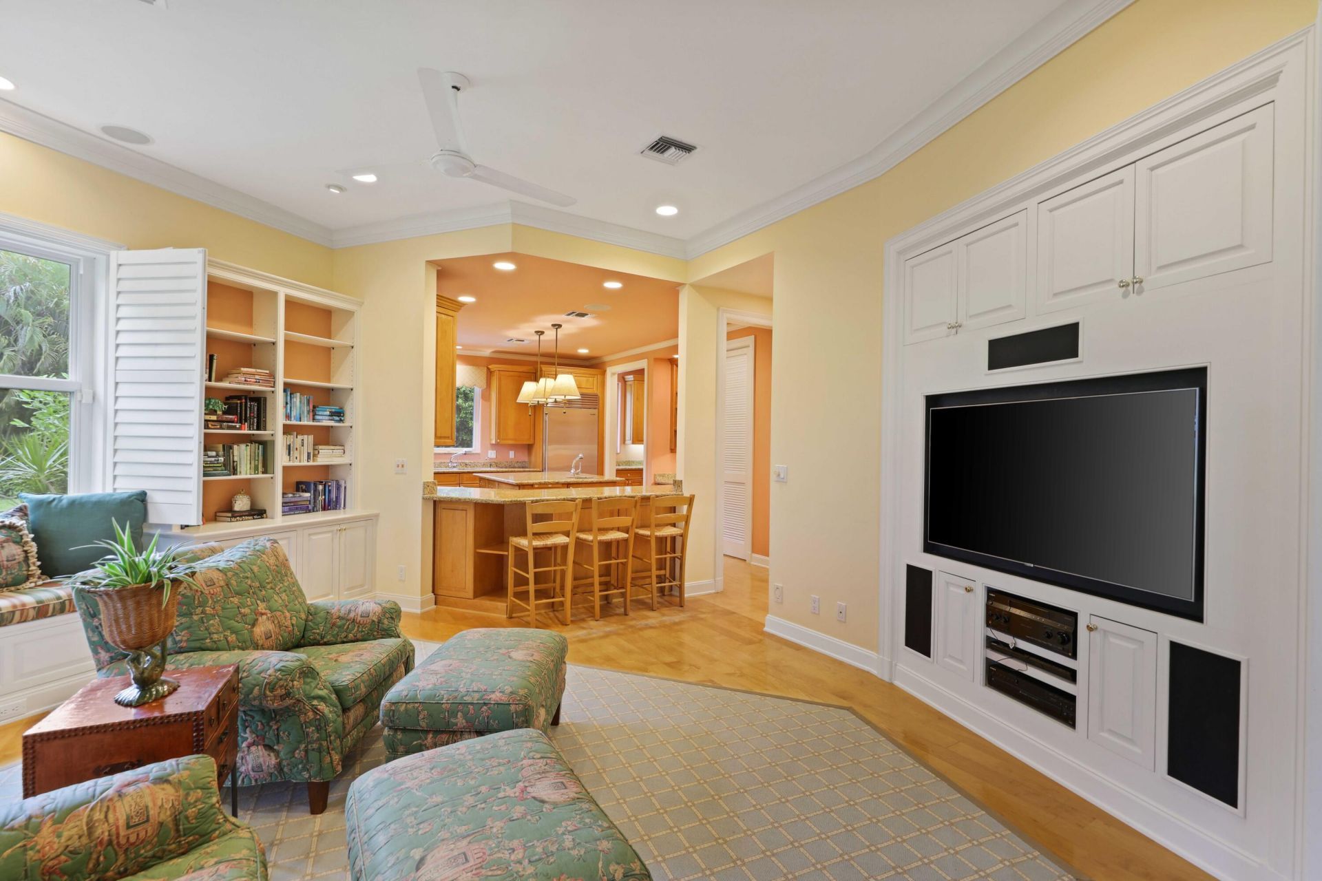 5 Country Road E, Unit A, Village of Golf, FL 33436 Photo