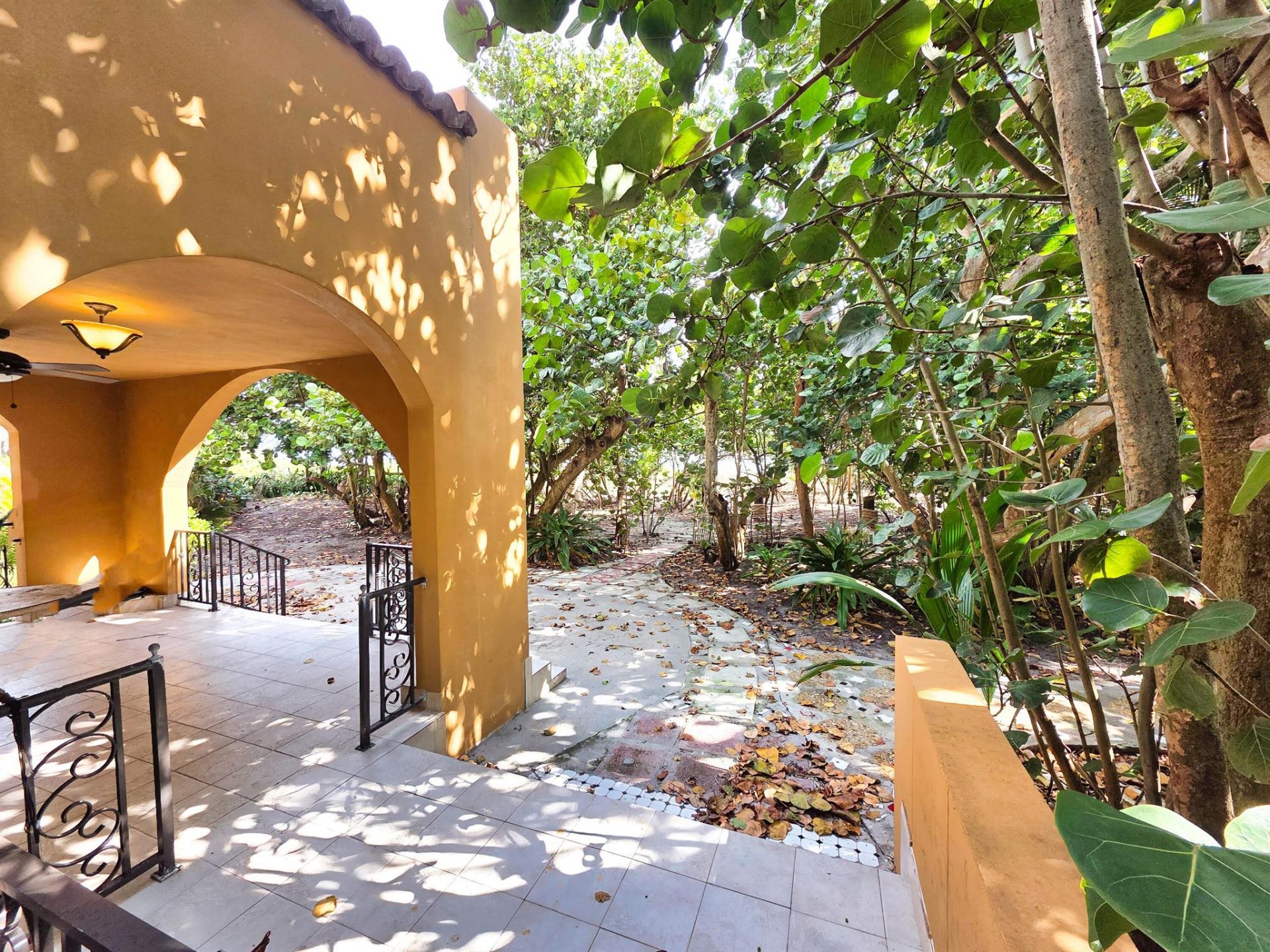 4200 N Surf Road, Hollywood, FL 33019 Photo