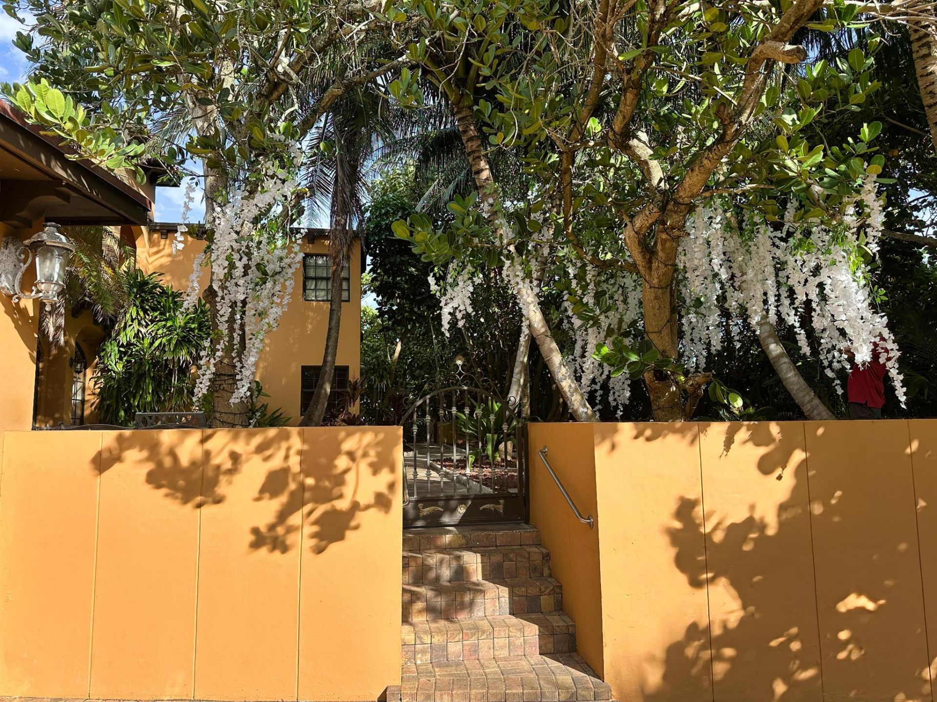 4200 N Surf Road, Hollywood, FL 33019 Photo