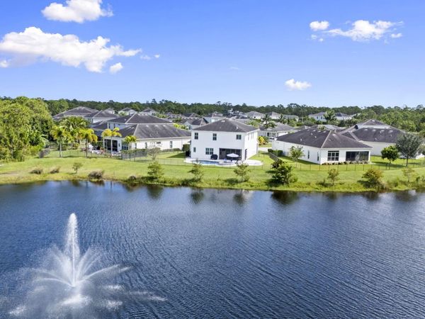 4784 SW Briarwood Court, Stuart, FL 34997