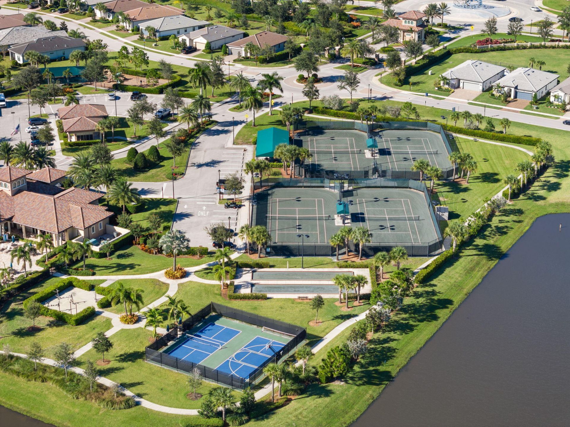 361 SE Filoli Drive, Port Saint Lucie, FL 34984 Photo