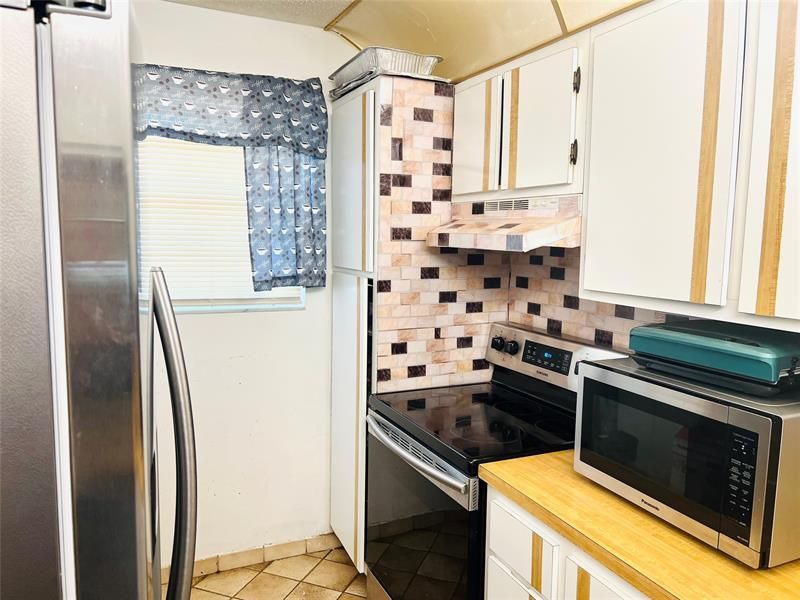 7400 NW 17th Street, Unit 205, Plantation, FL 33313 Photo