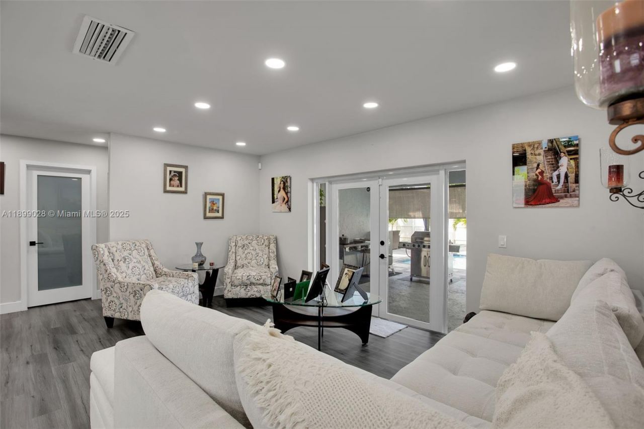 16922 SW 107th Pl, Miami, FL 33157 Photo