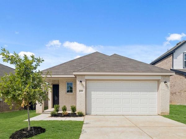 1604 Romans Road, Ennis, TX 75119