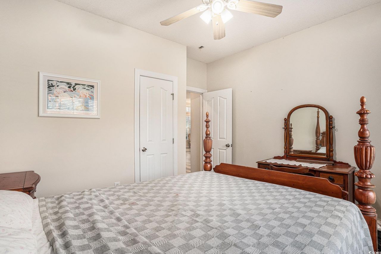 1111 N Blackmoor Dr. Photo 21