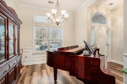 1111 N Blackmoor Dr. photo 4