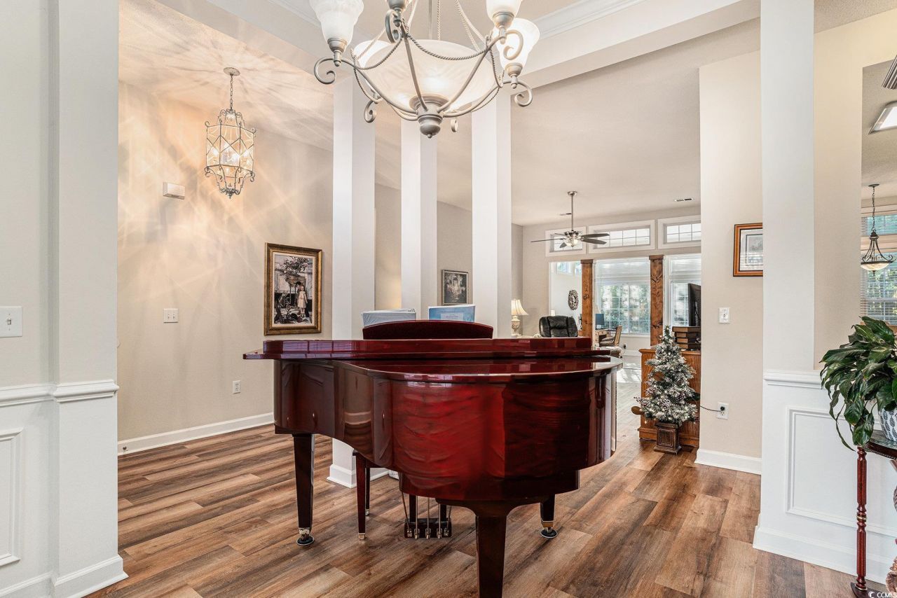 1111 N Blackmoor Dr. Photo 5