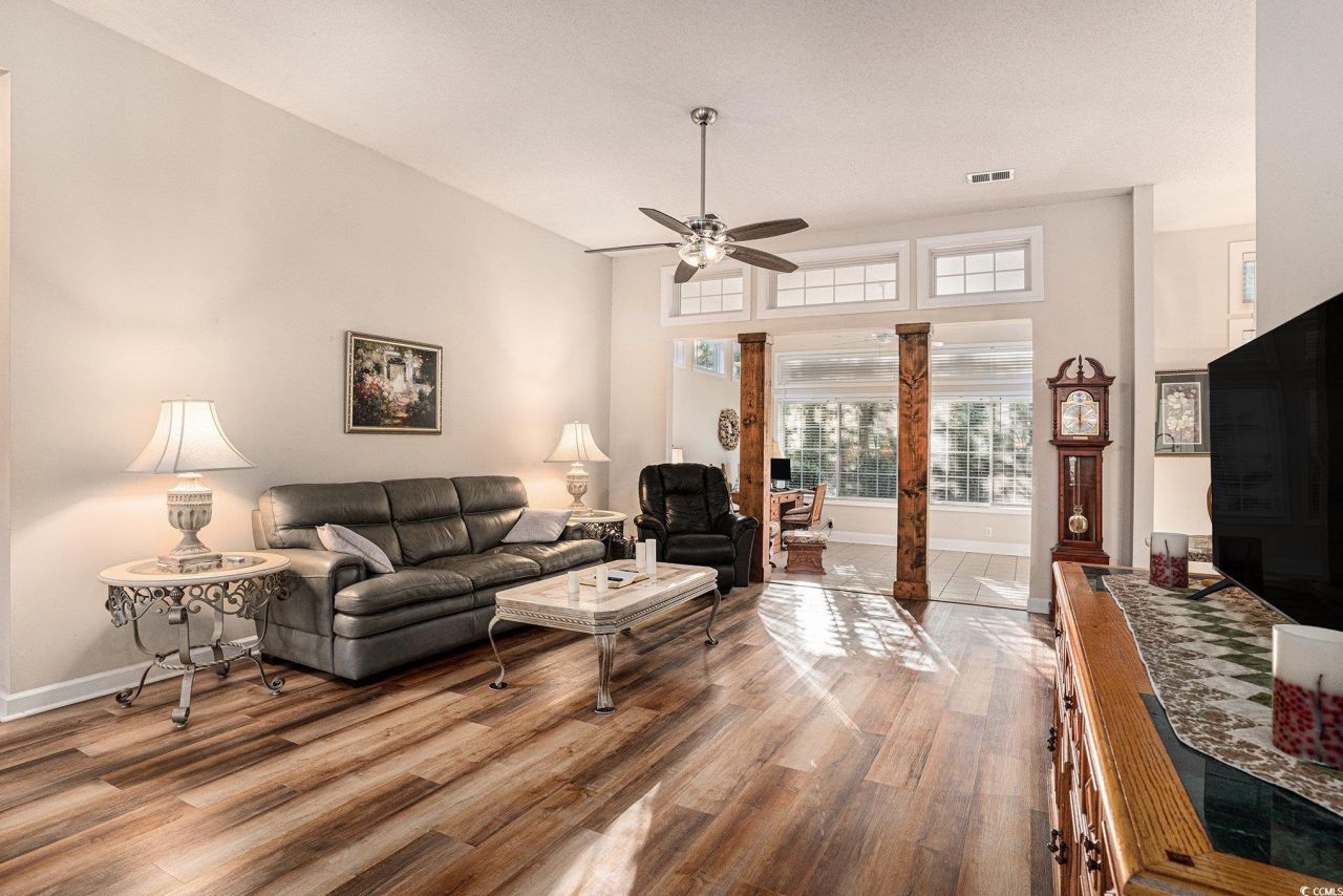 1111 N Blackmoor Dr. Photo 6