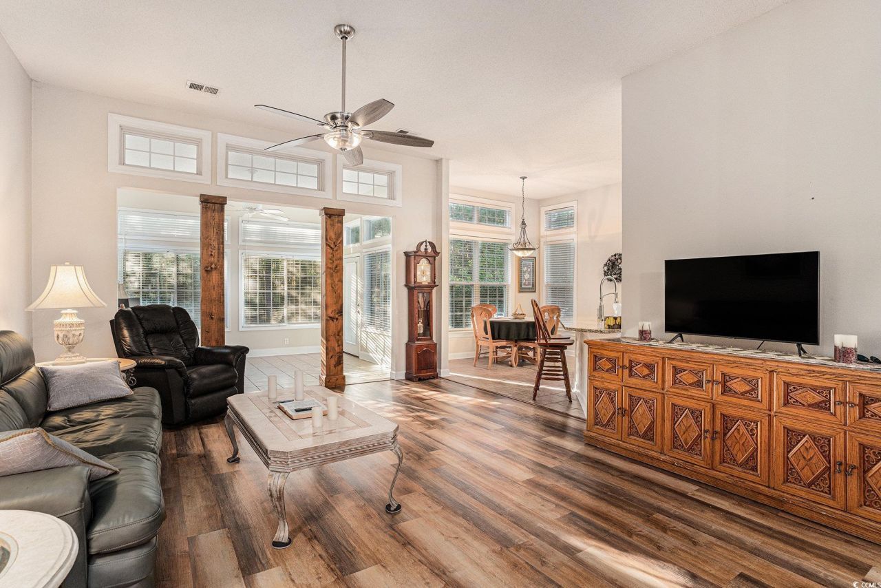 1111 N Blackmoor Dr. Photo 7