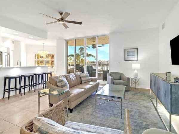 450 Bayfront PL, Unit 4206, NAPLES, FL 34102
