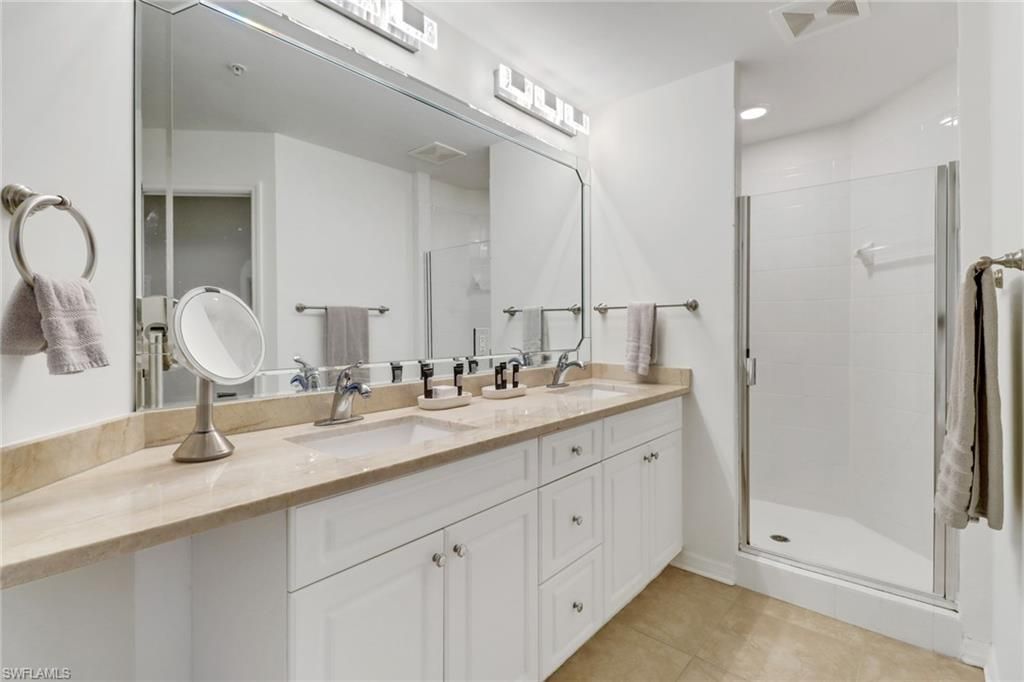 450 Bayfront Pl, Unit 4206, Naples, FL 34102 Photo