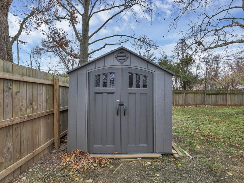 2963 Brownlee Avenue, Columbus, OH 43209 Photo 12