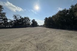 489 Deanna Lane photo 4