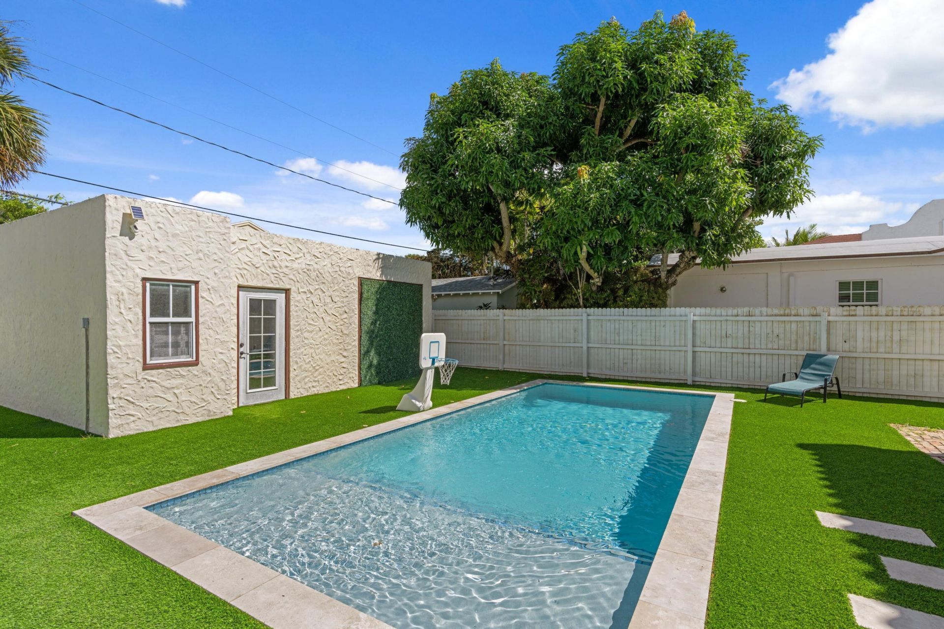 419 30th Street, West Palm Beach, FL 33407 Photo