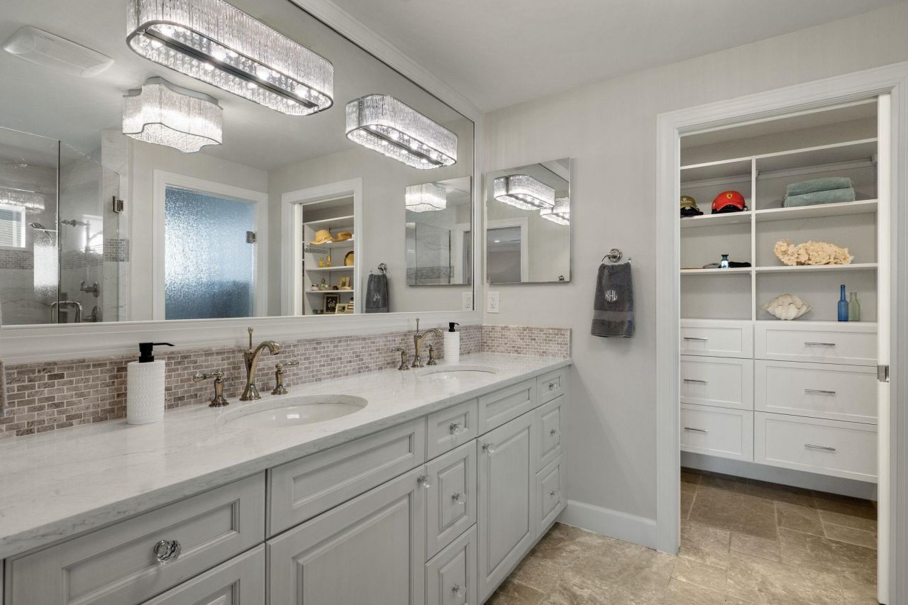 1674 Sabal Palm Dr, Sanibel, FL 33957 Photo