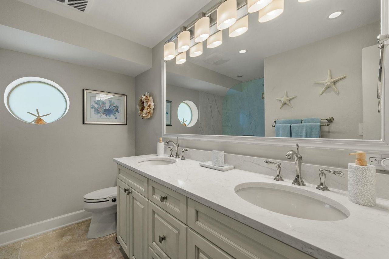 1674 Sabal Palm Dr, Sanibel, FL 33957 Photo