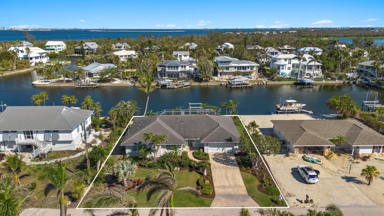 1674 Sabal Palm Dr, Sanibel, FL 33957 Photo