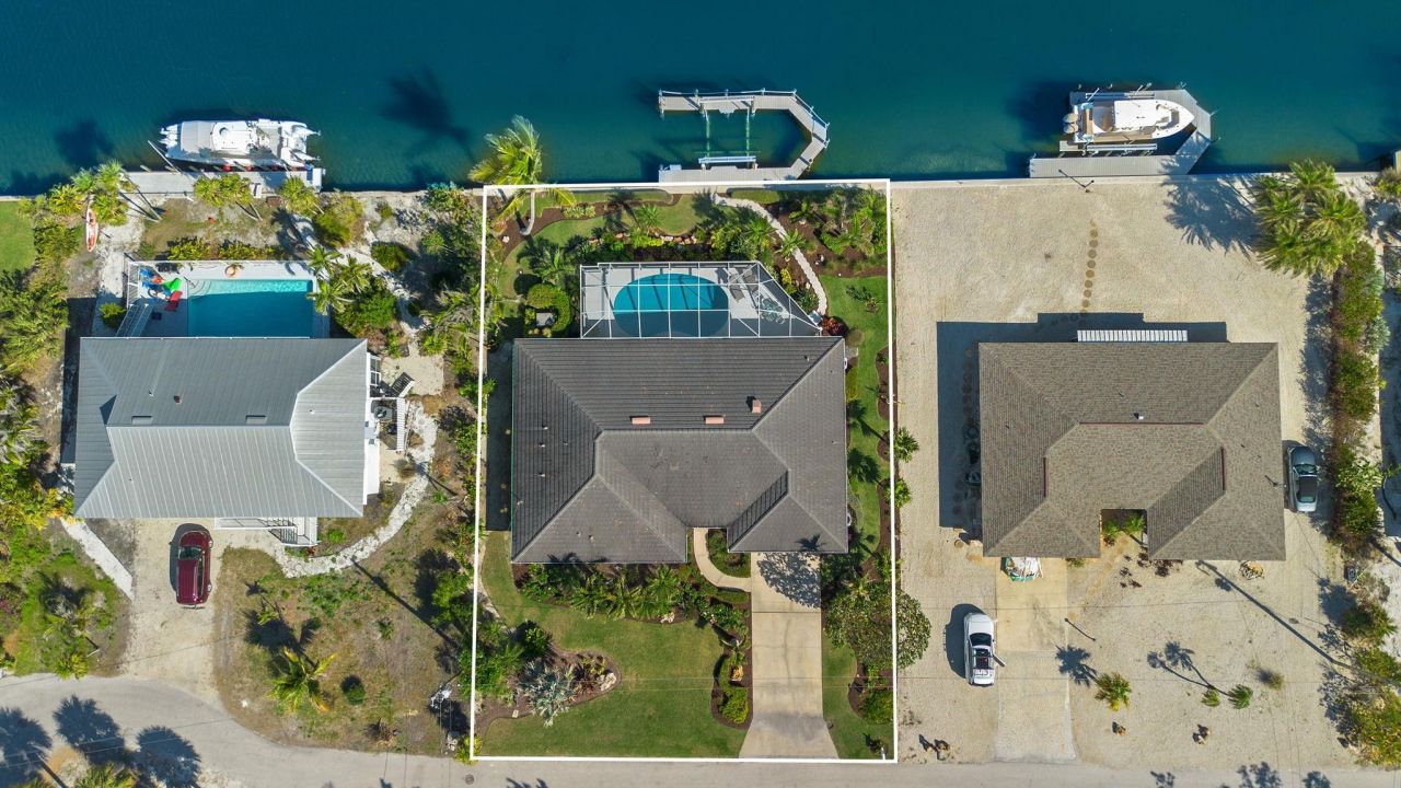 1674 Sabal Palm Dr, Sanibel, FL 33957 Photo