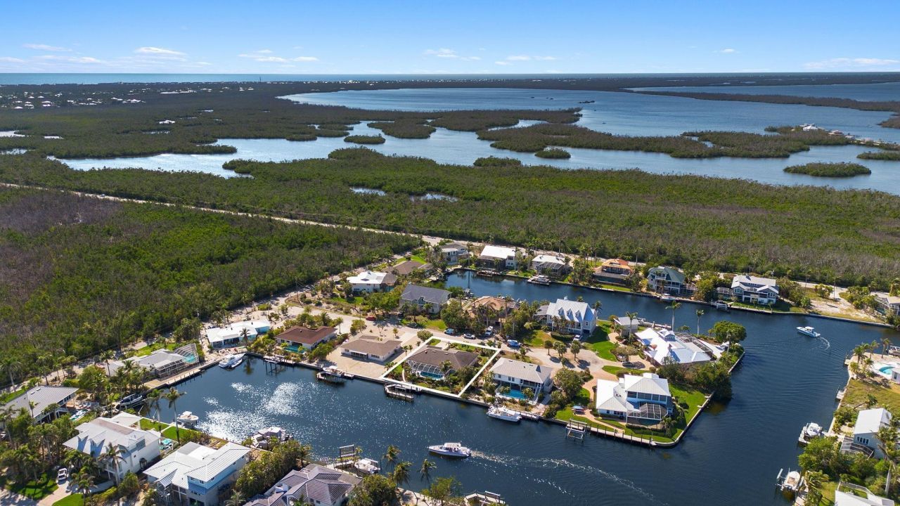 1674 Sabal Palm Dr, Sanibel, FL 33957 Photo