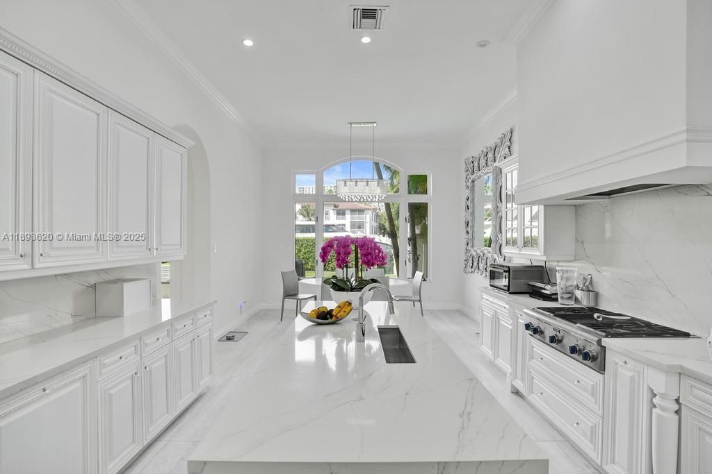 1516 Island Blvd, Aventura, FL 33160 Photo