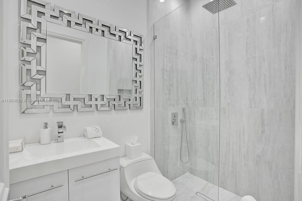 1516 Island Blvd, Aventura, FL 33160 Photo