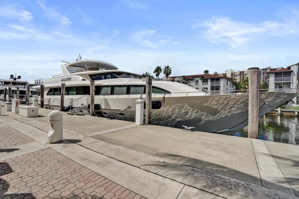 1516 Island Blvd, Aventura, FL 33160 Photo