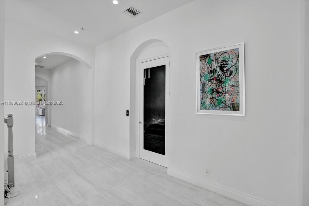 1516 Island Blvd, Aventura, FL 33160 Photo