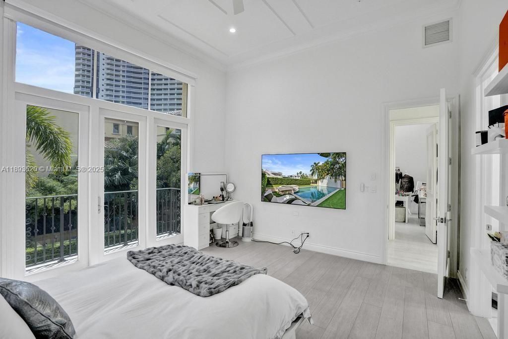 1516 Island Blvd, Aventura, FL 33160 Photo