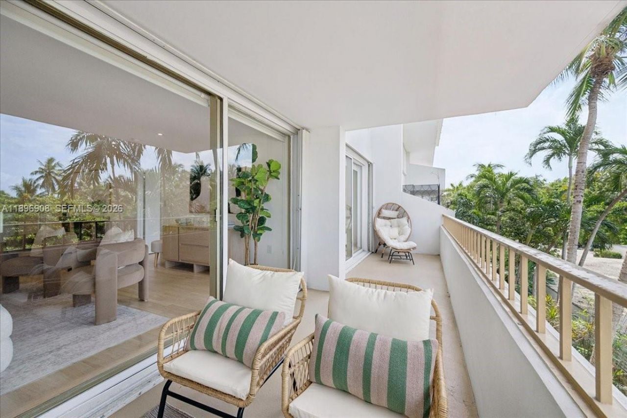 155 Ocean Lane Dr, Unit 302, Key Biscayne, FL 33149 Photo