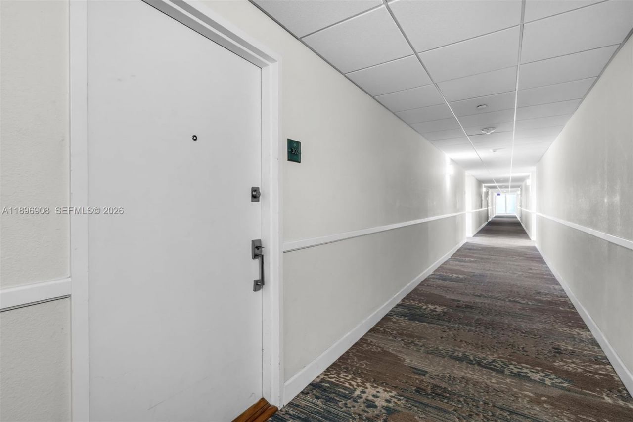 155 Ocean Lane Dr, Unit 302, Key Biscayne, FL 33149 Photo